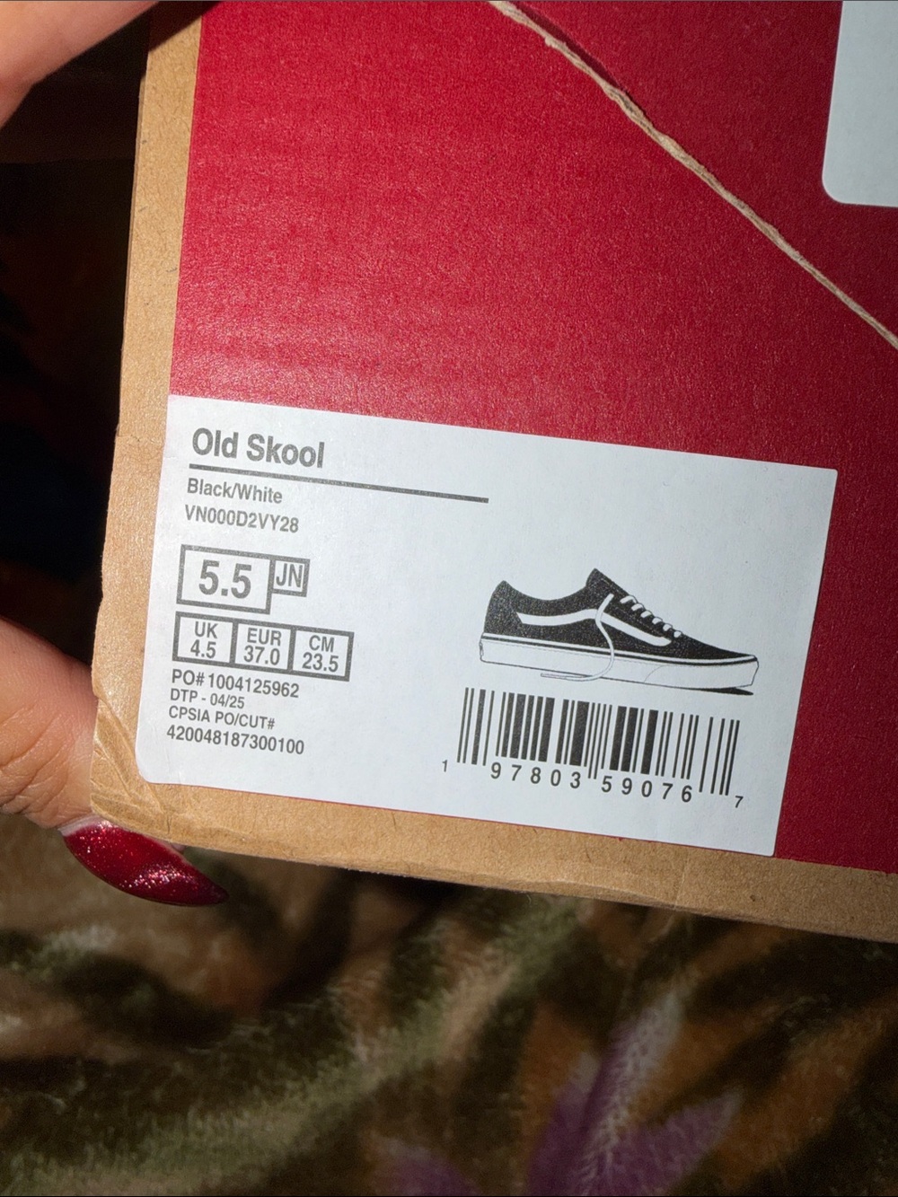 Vans Old Skool Shoe
Lifestyle, Classic Icon, Suede/Canvas - Picture 11 of 12